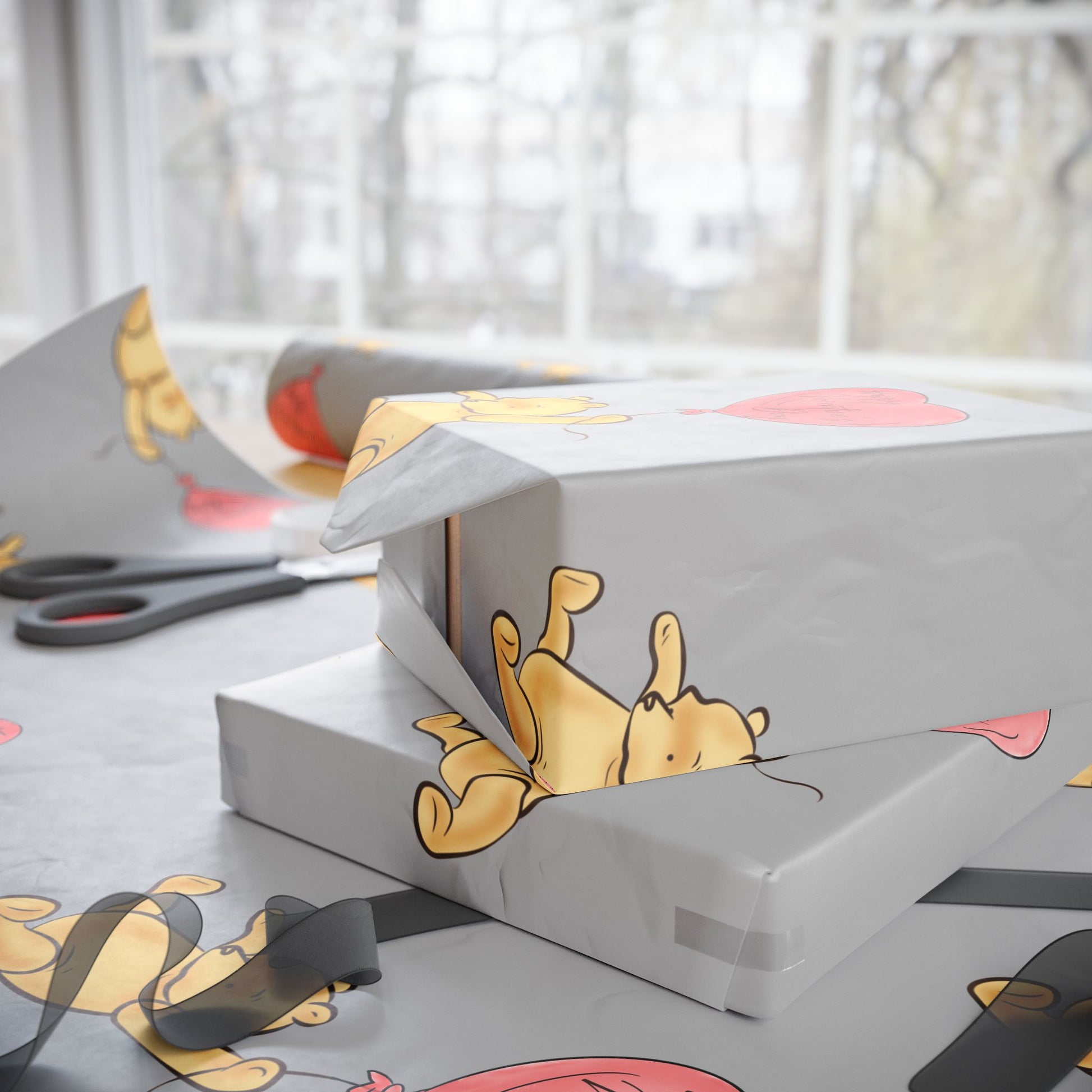 Gift Wrap - Classic Winnie the Pooh Balloon Valentine's Day
